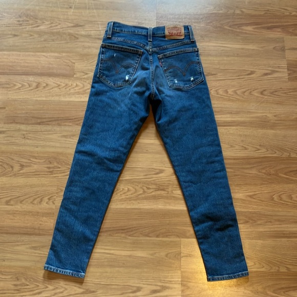 Levi Women’s Wedgie Skinny Jeans, Size 26 - Picture 4 of 6